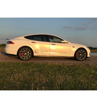 Tesla Model S - Autofolieren mit hochwertiger Folie