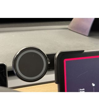 Phone holder for center display 